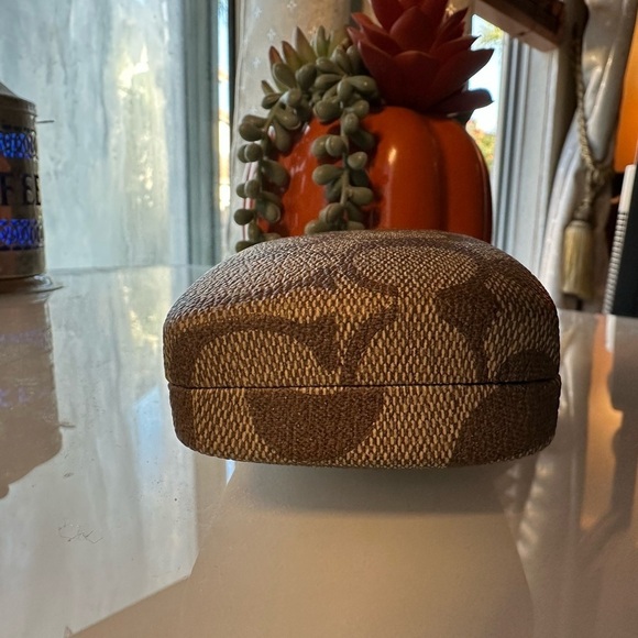 Coach Signature Tan Eyewear Monogram Case - Picture 9 of 11